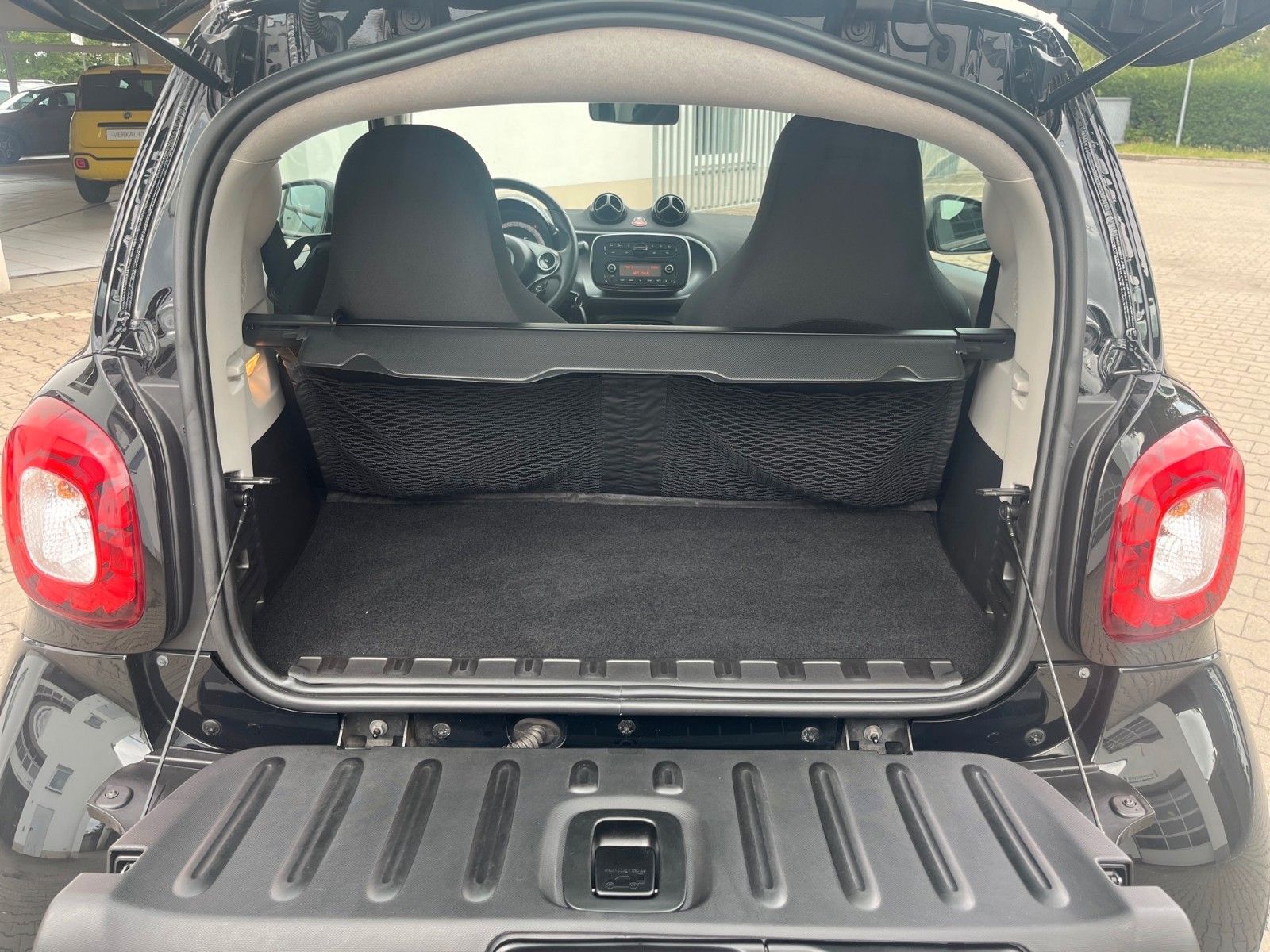 Smart ForTwo fortwo coupe Basis 52 kW – Bild 8