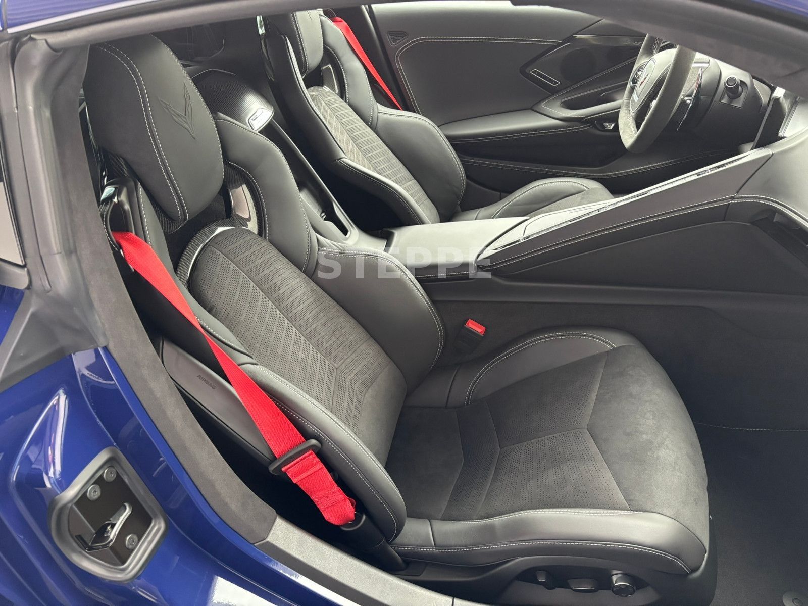 Corvette C8 Stingray Coupe 2025 3LT EUModell STEPPE