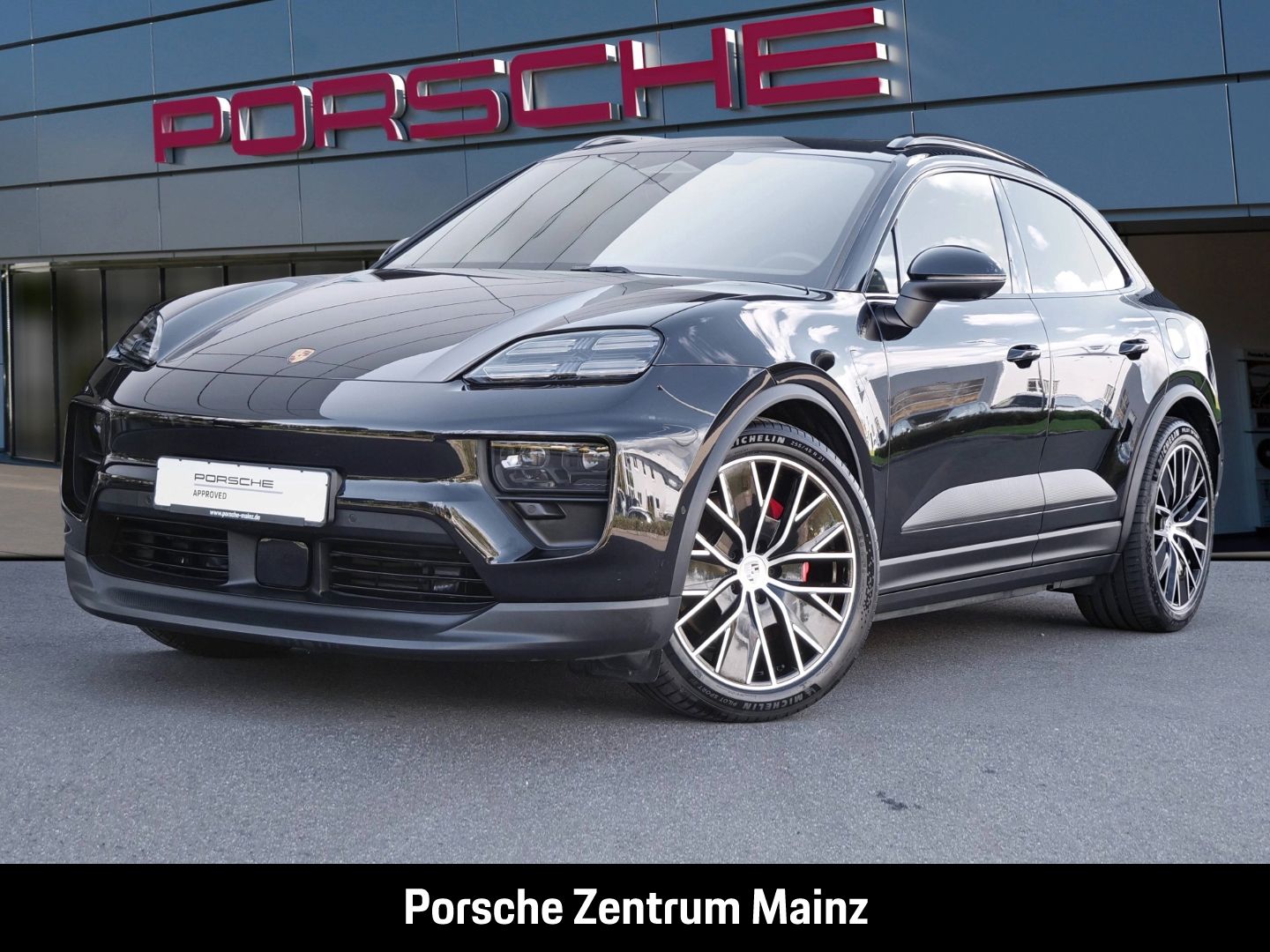 Porsche Macan 4S InnoDrive Surround View Luftfederung BO