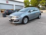 Opel Astra J Lim. 5-trg. Exklusiv/BiXenon/Tempomat - Opel Astra: Exklusiv