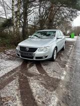 Volkswagen VOLKSWAGEN Passat 1.9 TDI  Lim. Comfortline - Volkswagen Passat in Bonn