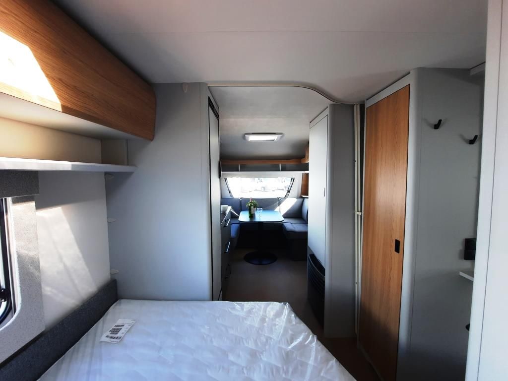 Fahrzeug Übersicht 5 Fahrzeugabbildung Bürstner B66 465 TS Verfüg./Sparen Sie 3.810,- €
