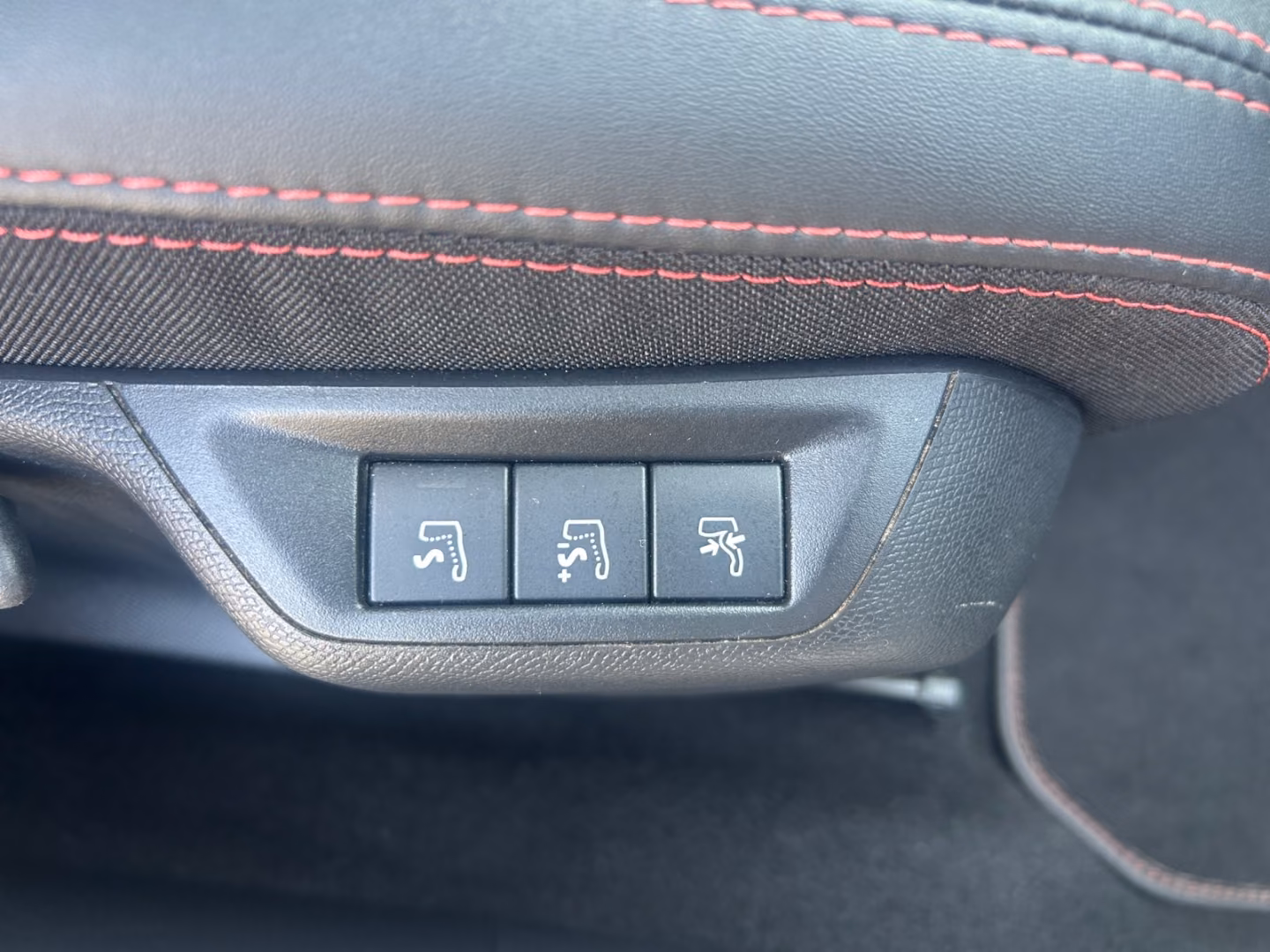 Peugeot 308 SW 1.5 BlueHDi 130 FAP GT *Pano*PDC*SHZ*
