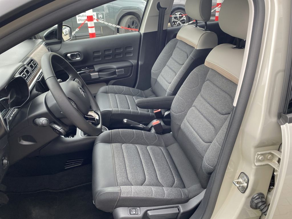 Fahrzeugabbildung Citroën C3 PT 83 S&S MAX *Sitzh*Navi*Cam*Carplay*Touch*