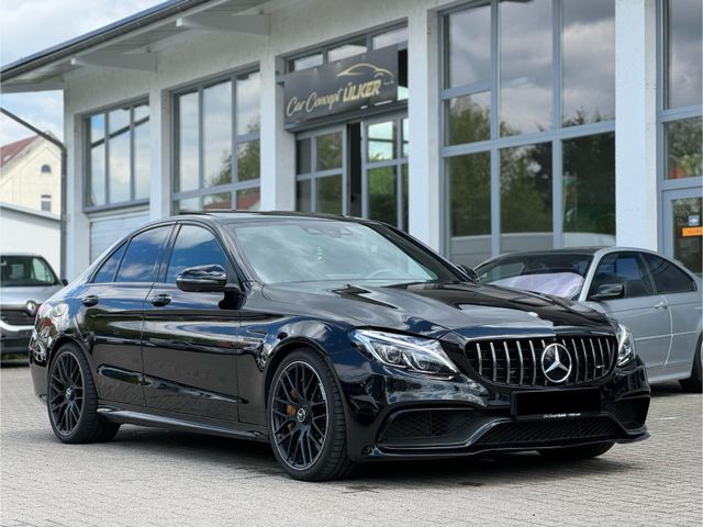 Mercedes-Benz C 63S AMG PERFORMANCE AGA u. SITZE/ CARBON/ PANO