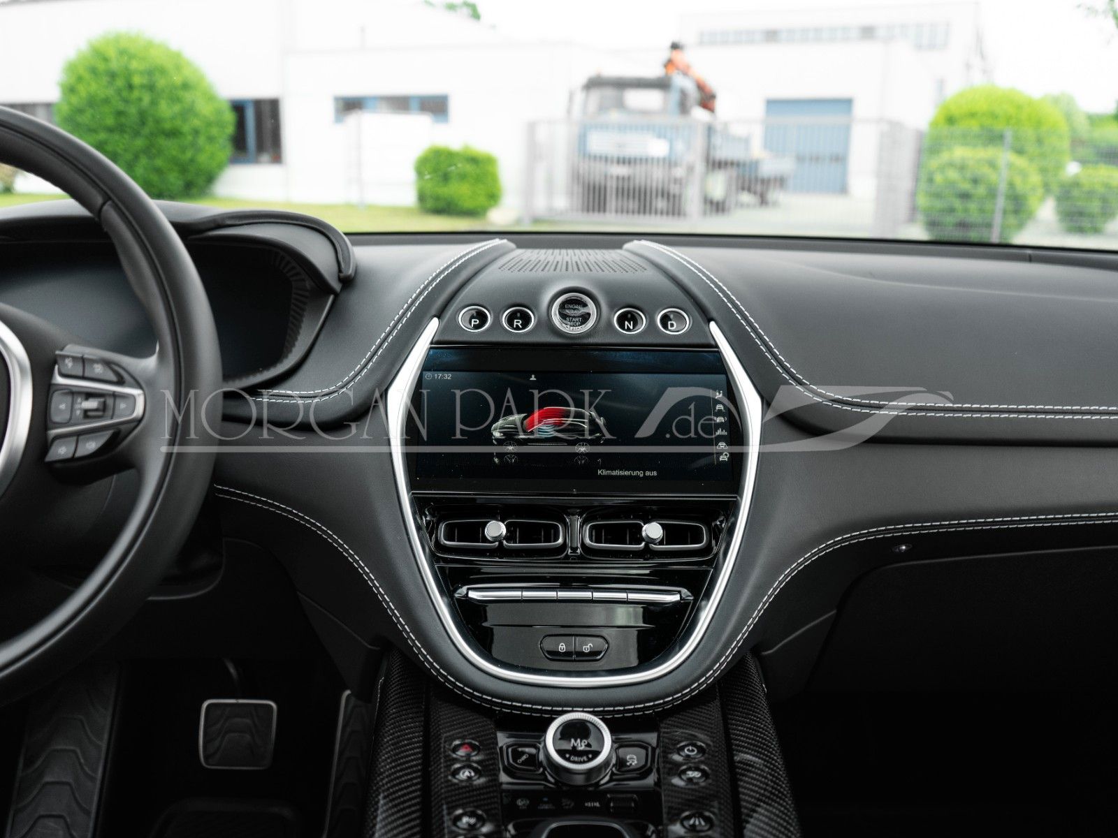 Fahrzeugabbildung Aston Martin DBX 707 1.Hd. MwSt. *Sonderlack* VOLL