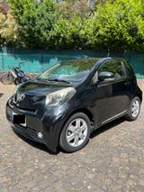Toyota IQ 1.0 - Toyota IQ in Essen