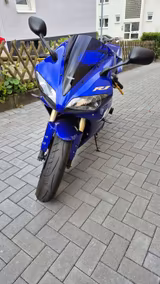 Yamaha R1 RN09 - Angebote