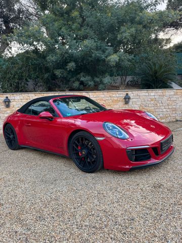 Porsche 911 Carrera 4 GTS Cabriolet