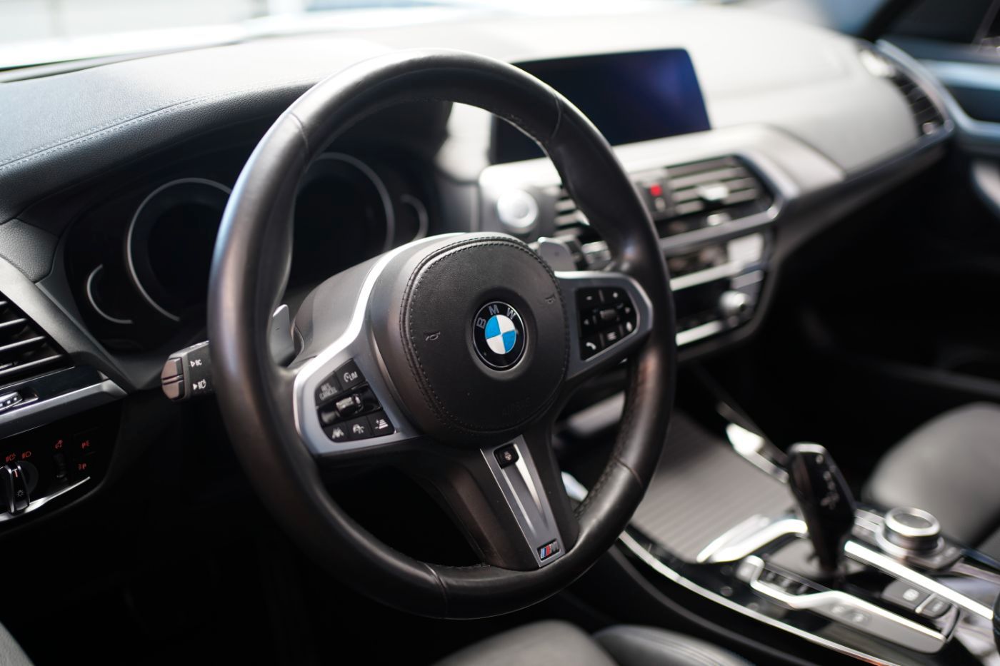 Fahrzeugabbildung BMW X3 xDrive20d M Sport +Standheiz.+LED+AHK+HeadUp+