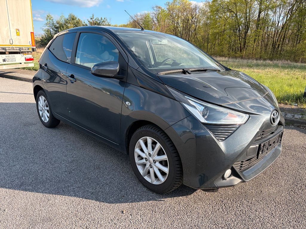 Image of Toyota Aygo (X)