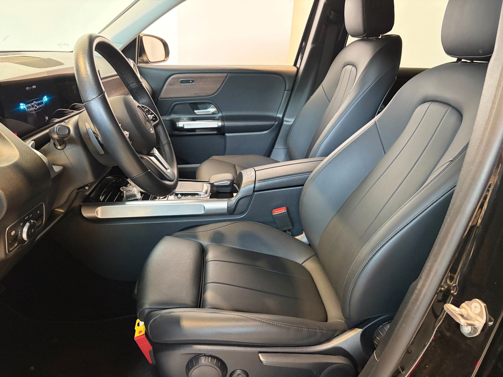 Mercedes-Benz GLB 250 4Matic 2.0 360° Anhängerkupplung foto 9