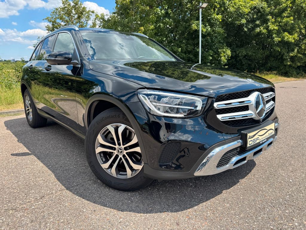 Image of Mercedes-Benz GLC 220