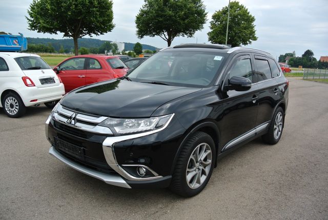 Mitsubishi OutlanderTop4WD SSD,Leder AHKSitz/Lenkradheizung