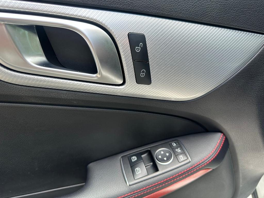 Mercedes-Benz SLC 200