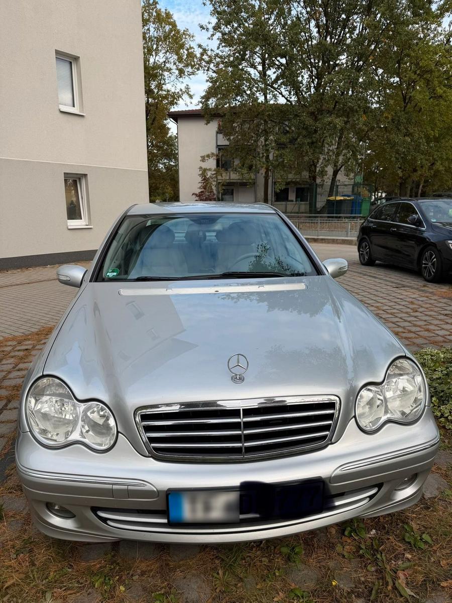 Mercedes-Benz C 200