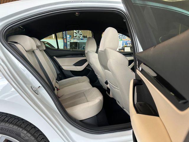 MYAUTOCENTER – Gebraucht- und Jahreswagen mit Werkstattservice in Pfaffenhofen Skoda Octavia *1-HAND*KEYLES*HeadUP*MEMORY*AHK*ACC*VOL