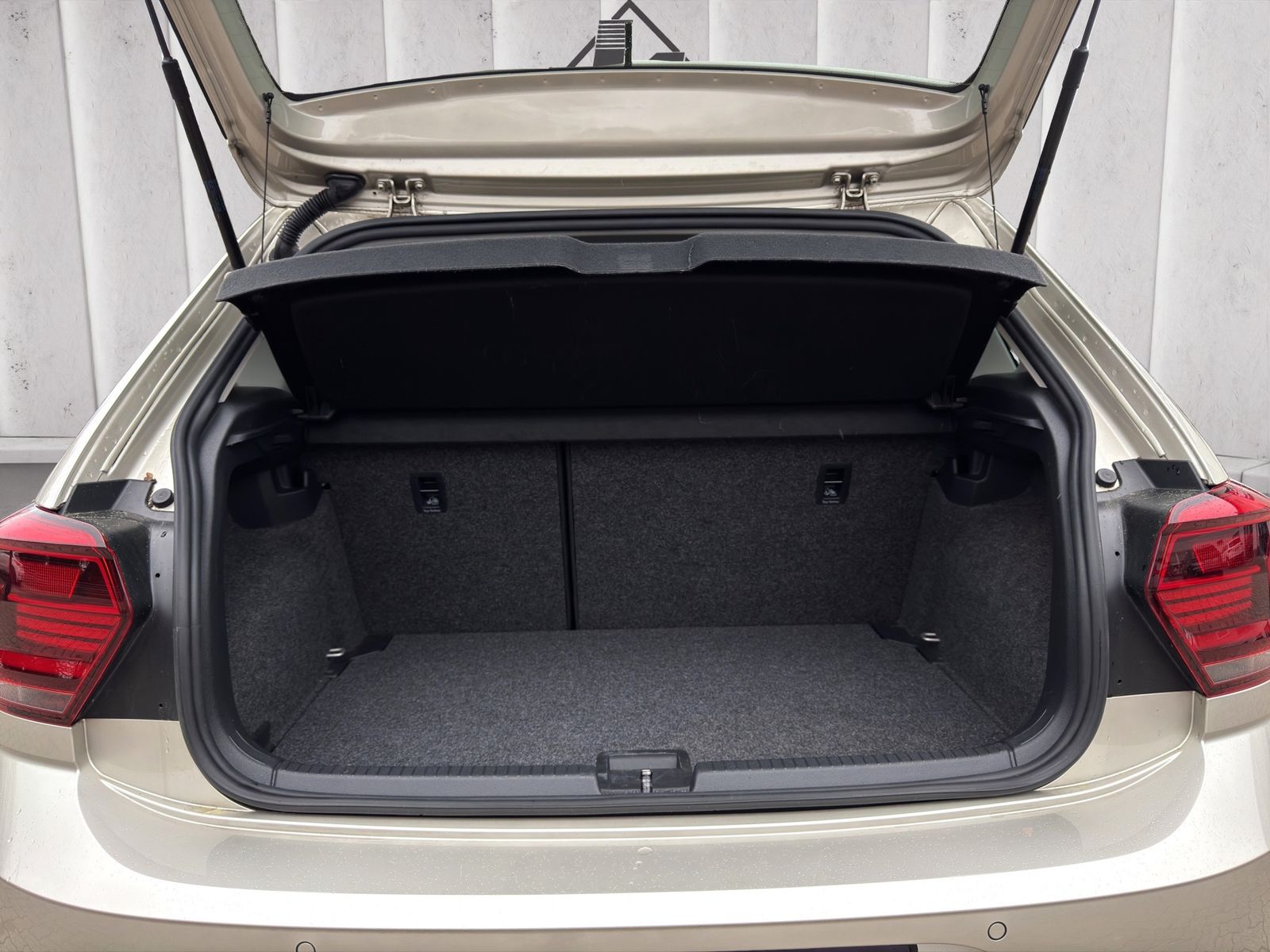 Fahrzeugabbildung Volkswagen Polo DSG*Highline*App-Connect* SHZ*Allwetterreif