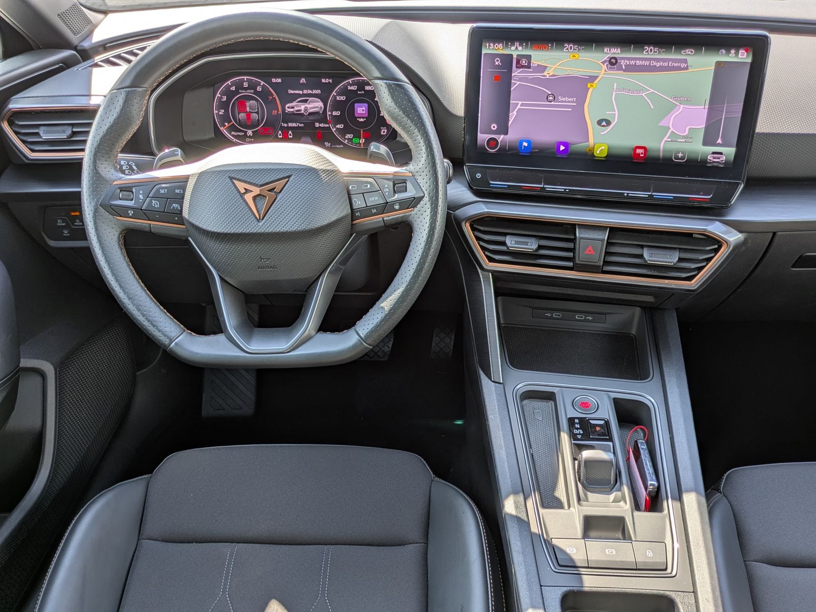 Fahrzeugabbildung CUPRA Leon 1.5 eTSI DSG MATRIX-LED*ACC*APP*KAMERA*18"