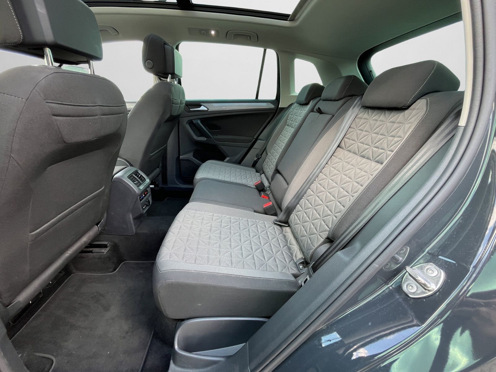 Volkswagen Tiguan - Bild 15