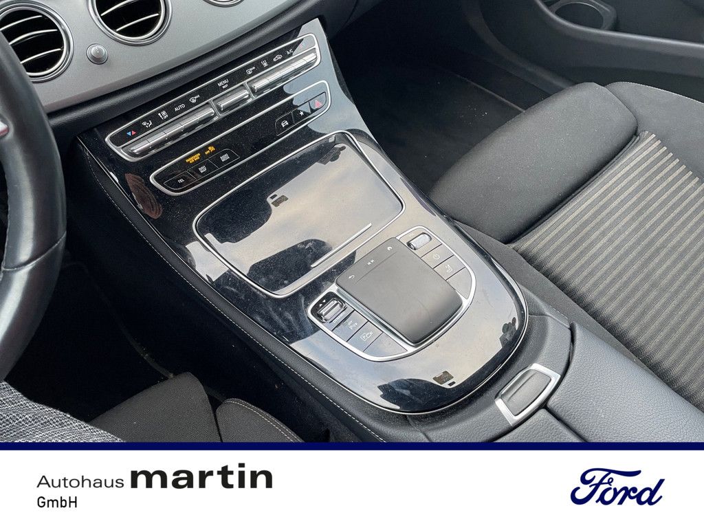 Fahrzeugabbildung Mercedes-Benz E 300 T e Avantgarde LED ACC KAMERA PTS SHZ