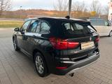 BMW X1 Sitzheizung, Panoramadach, Klimaanlage - BMW X1: Schwarz