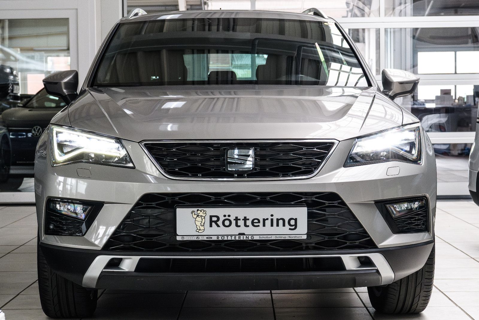 Fahrzeugabbildung SEAT Ateca Xcellence 4Drive +DSG+ Navi + AHK + Kamera