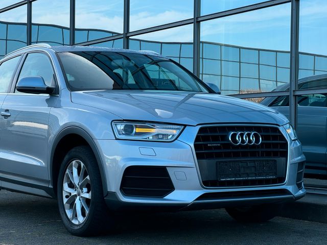 AUDI Q3 design quattro 2.0 TDI AUT Navi Xenon PDC