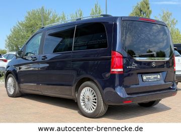 Mercedes V 220 - 5