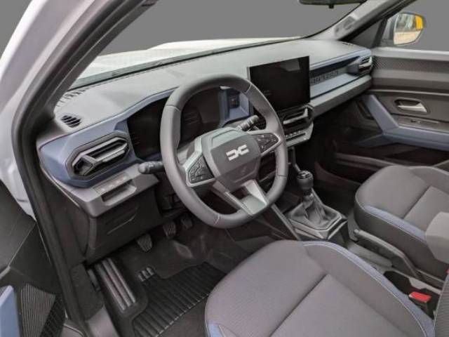 Fahrzeugabbildung Dacia Neuer Dacia Duster Expression TCe 130