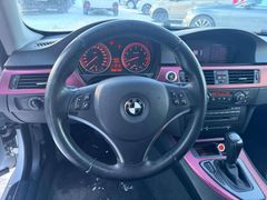 Fahrzeugabbildung BMW 325 325i LEDER NAVI AUTOMATIK