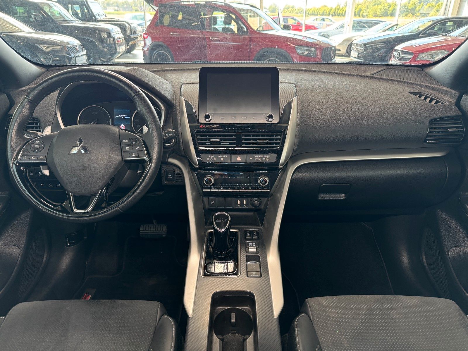 Fahrzeugabbildung Mitsubishi Eclipse Cross 2.4 PHEV Plus Select Black 4WD