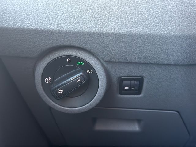 T6.1 Kasten 2.0 TDI EcoProfi LR PDC AHK SHZ