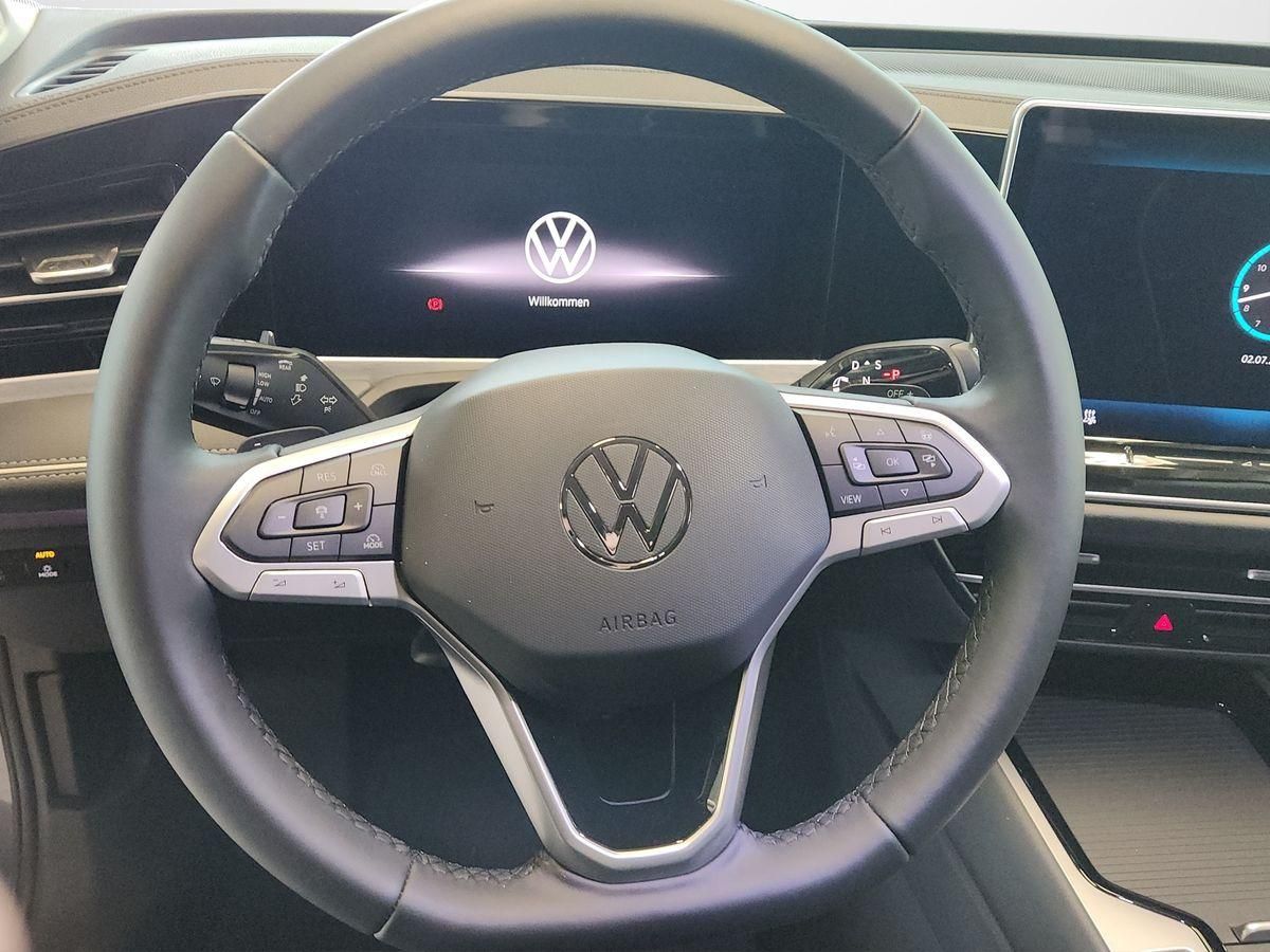 Fahrzeugabbildung Volkswagen Passat Variant Elegance 1.5 TSI 150 kW eHybrid
