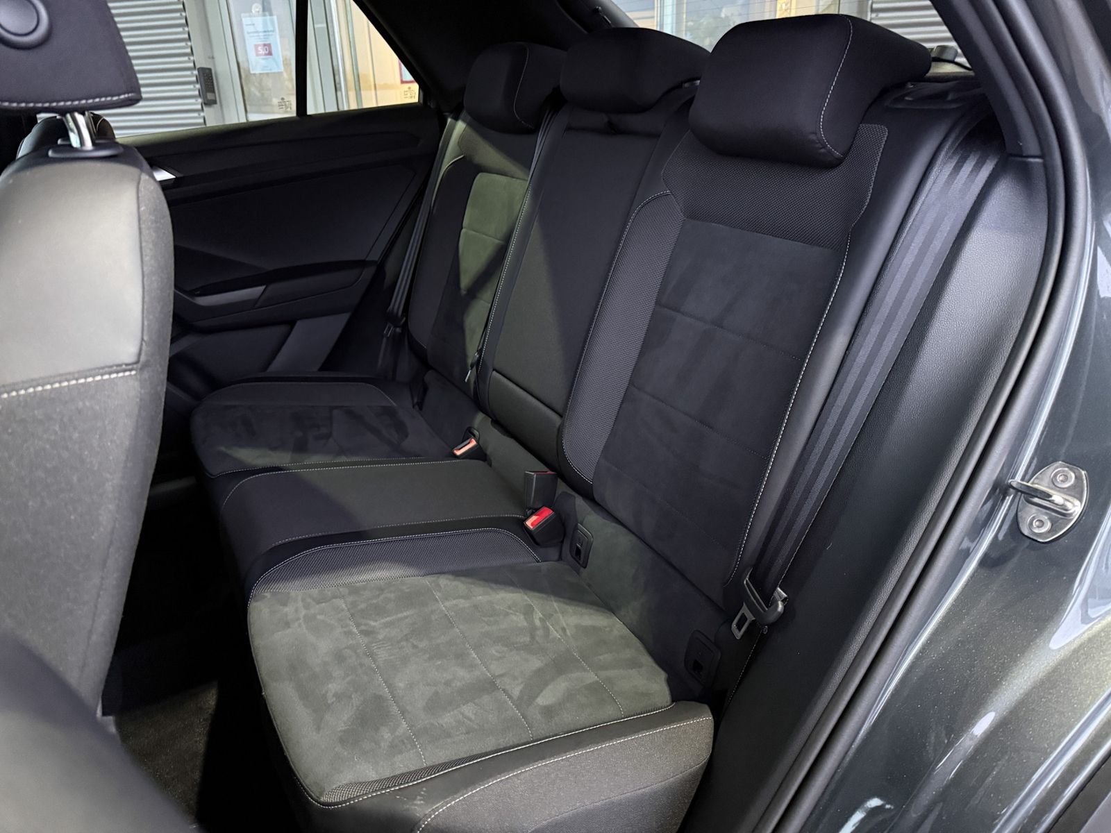 Volkswagen T-Roc - Bild 30