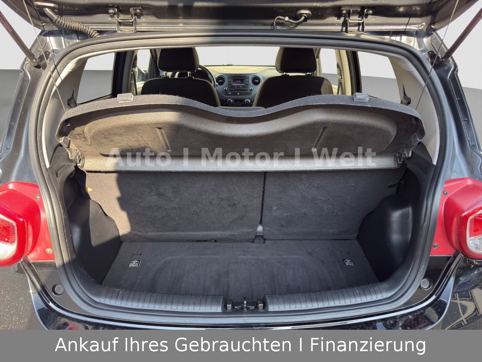 Fahrzeugabbildung Hyundai i10 Passion SHZ/AC-AUTO/ALU/LKRDHZG/BLUETOOTH