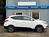 Hyundai ix35 2.0 GDI Style 4WD*TÜV neu*AHK*1.Hand*Allrad - Hyundai ix35: Allradantrieb, Automatik, 2.0