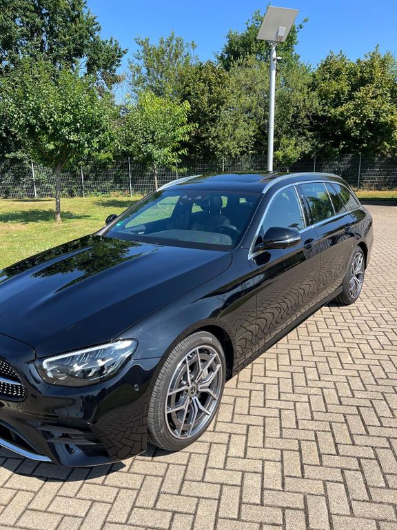 Image of Mercedes-Benz E 400