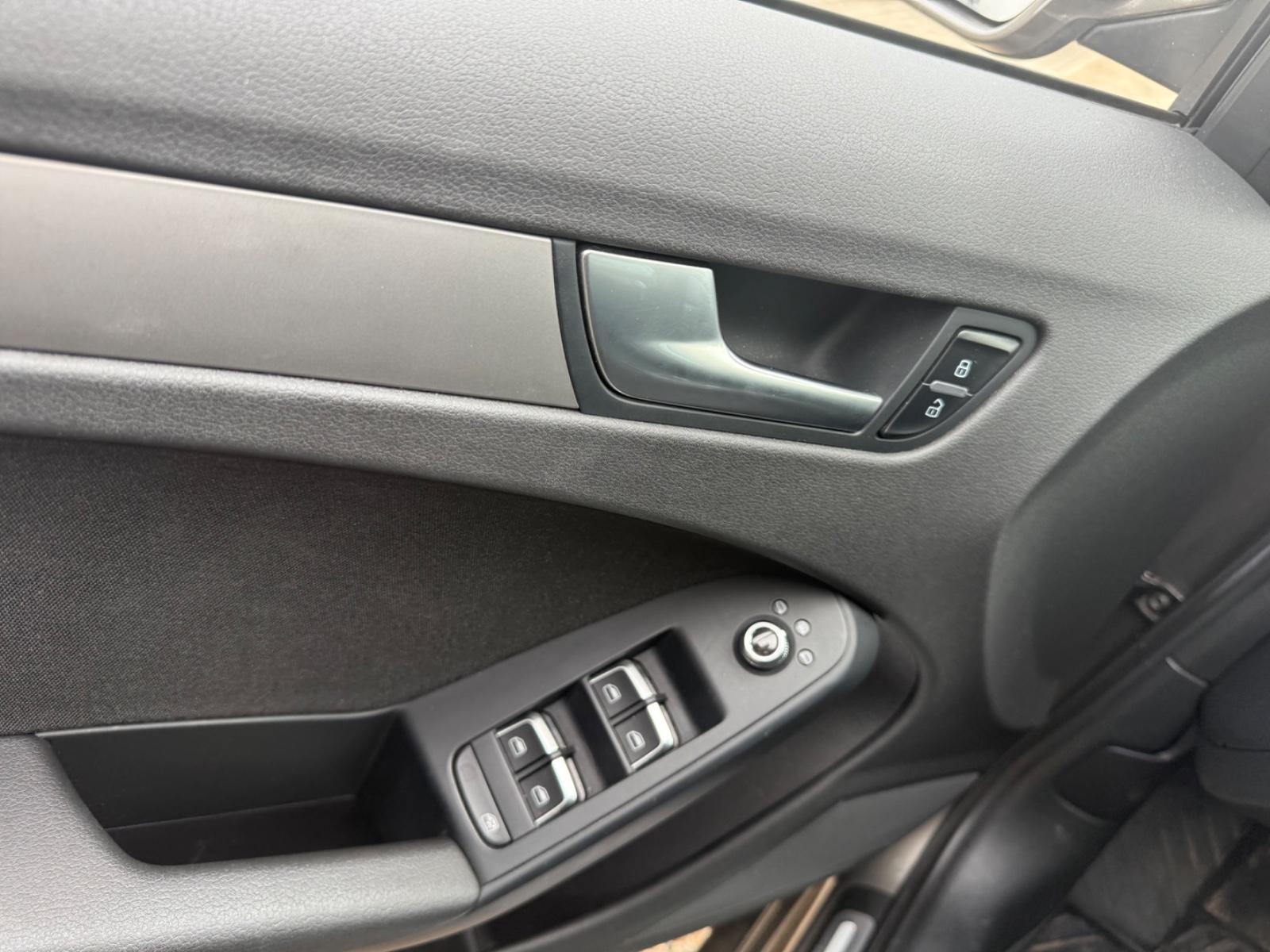 Audi A4 2013 — photo 10