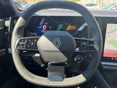 Fahrzeugabbildung Rafale 200 E-Tech Full Hybrid Esprit Alpine Voll