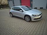 Volkswagen Scirocco 1.4 TSI 90 kW 1Hand Top Gepflegt - silberne Volkswagen Scirocco