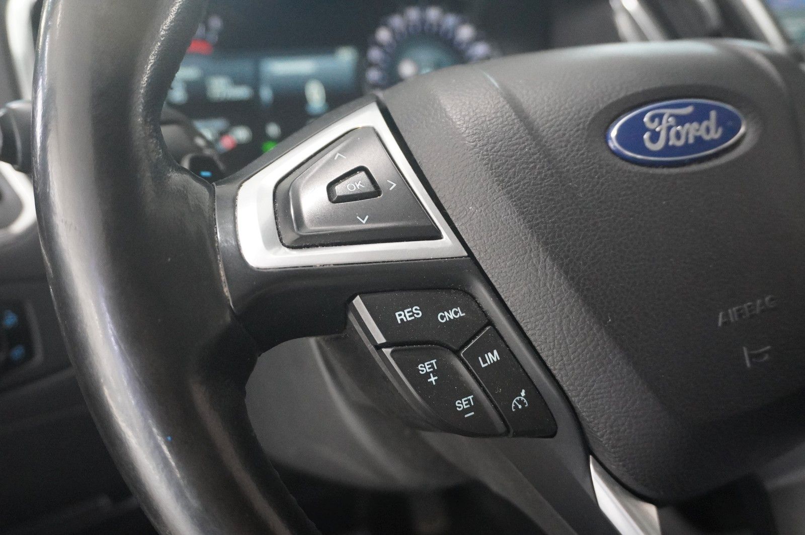 Fahrzeugabbildung Ford S-Max 2.0D TITANIUM NAVI/SHZ/KAMERA/SPORT/AHK