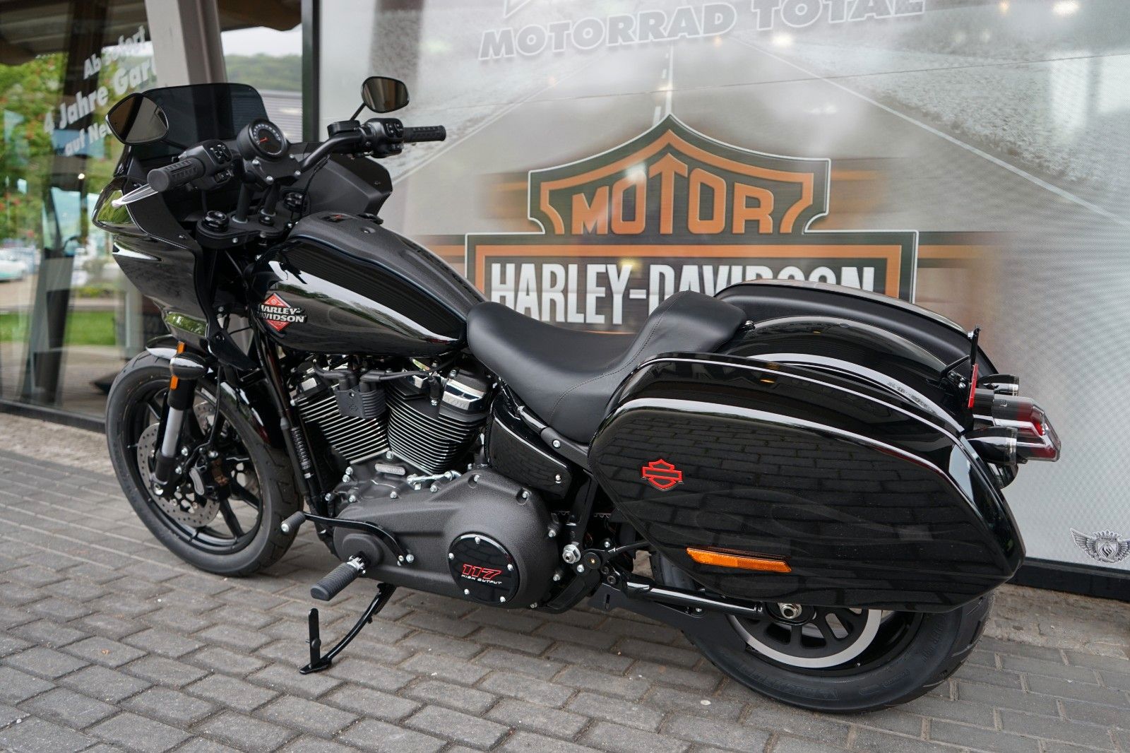 Fahrzeugabbildung Harley-Davidson Low Rider ST FXLRS 2025 117cui High Output Motor