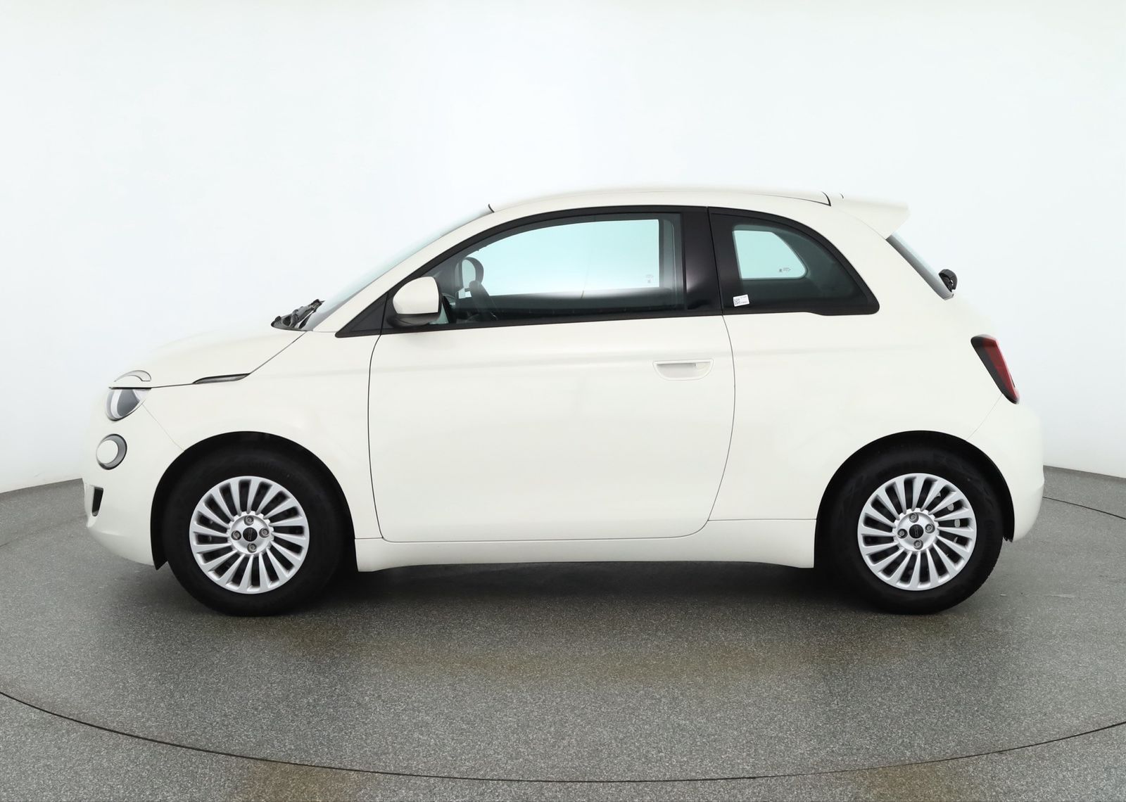 Fiat 500e Standheizung Android Apple Tempomat DAB USB imagem 2