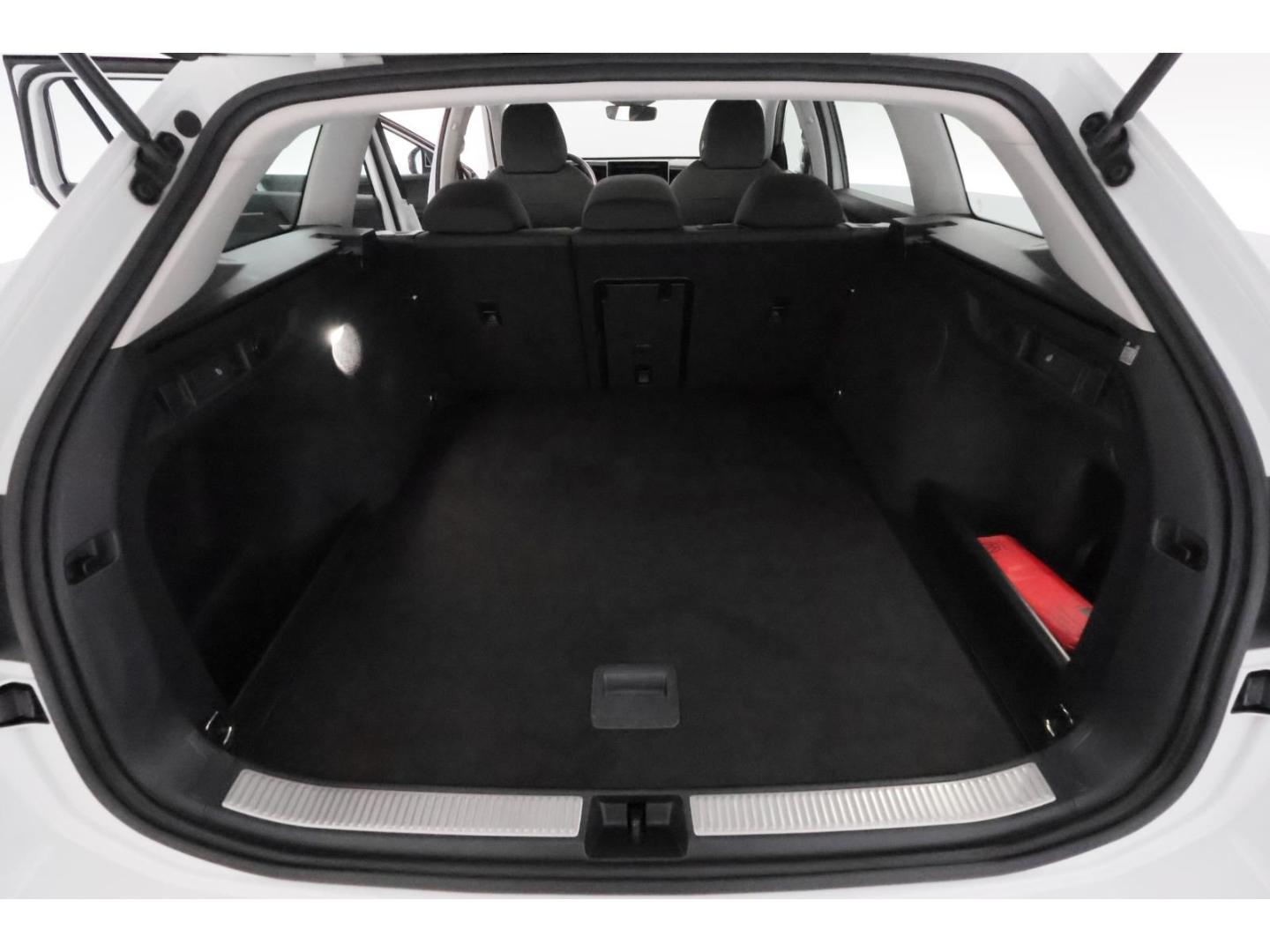 Volkswagen Passat 1.5eTSI DSG+LED+NAVI+TEMPO+PDC, миниатюра 18