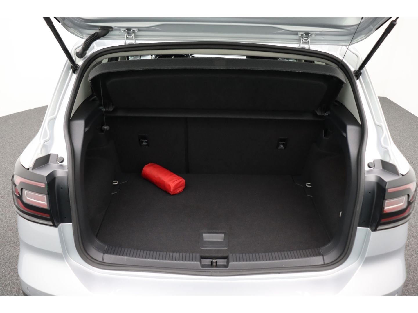 Fahrzeugabbildung Volkswagen T-Cross 1.0 Active Life ACC Navi