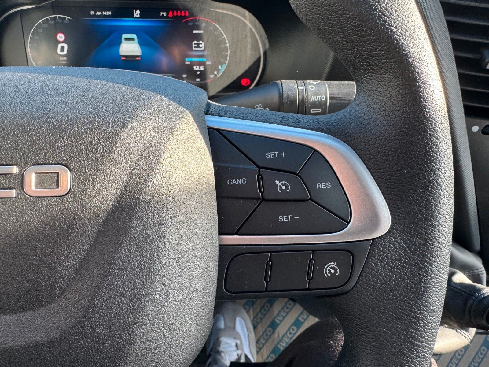 Fahrzeugabbildung Iveco Daily 70C18 H 3.0L *R3.750mm*AHK*Sperre*Standh*