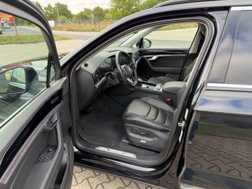 Volkswagen Touareg - 9