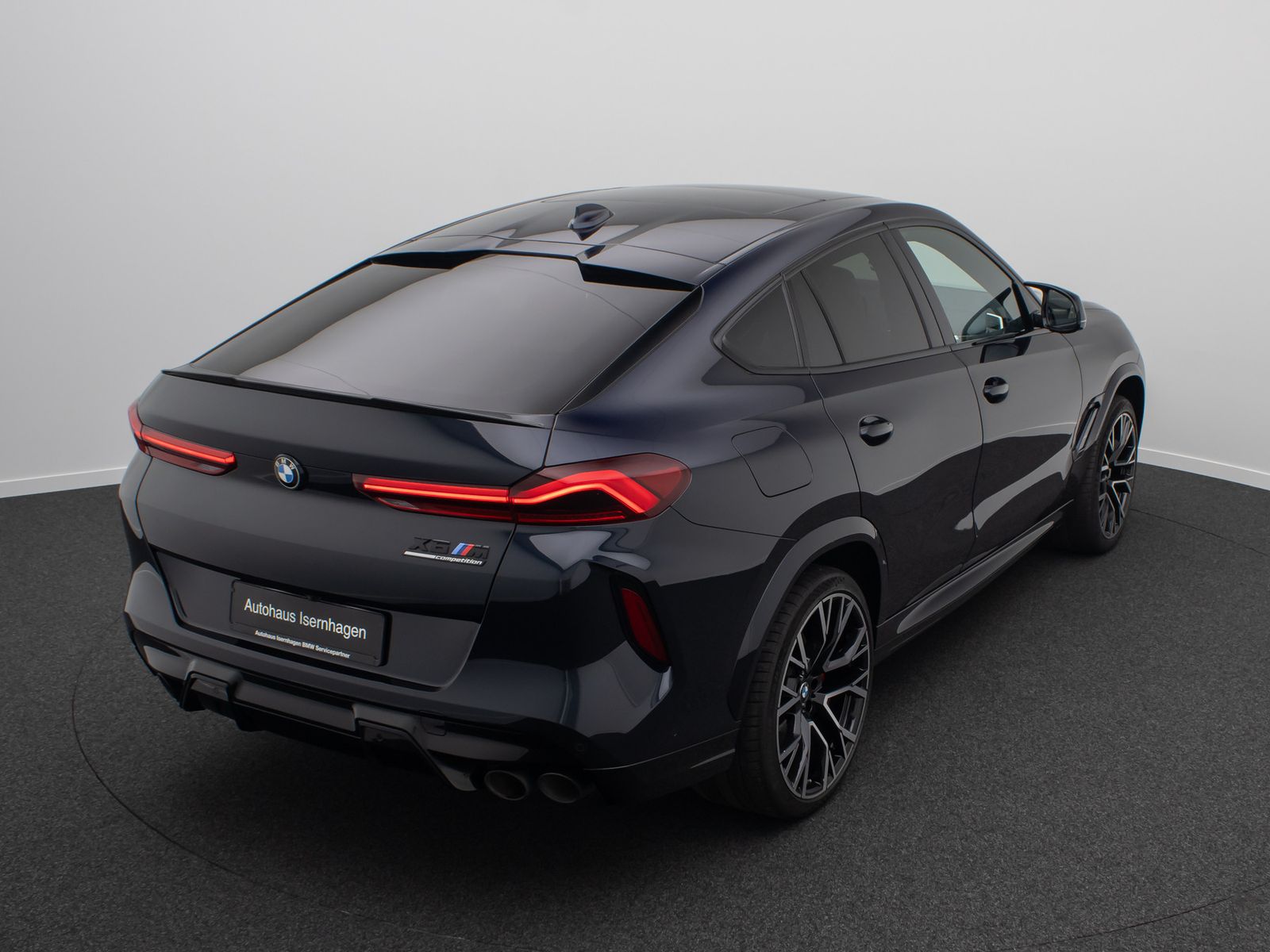 Fahrzeugabbildung BMW X6 M Competition M Driver´s DisplKey Sky Lounge