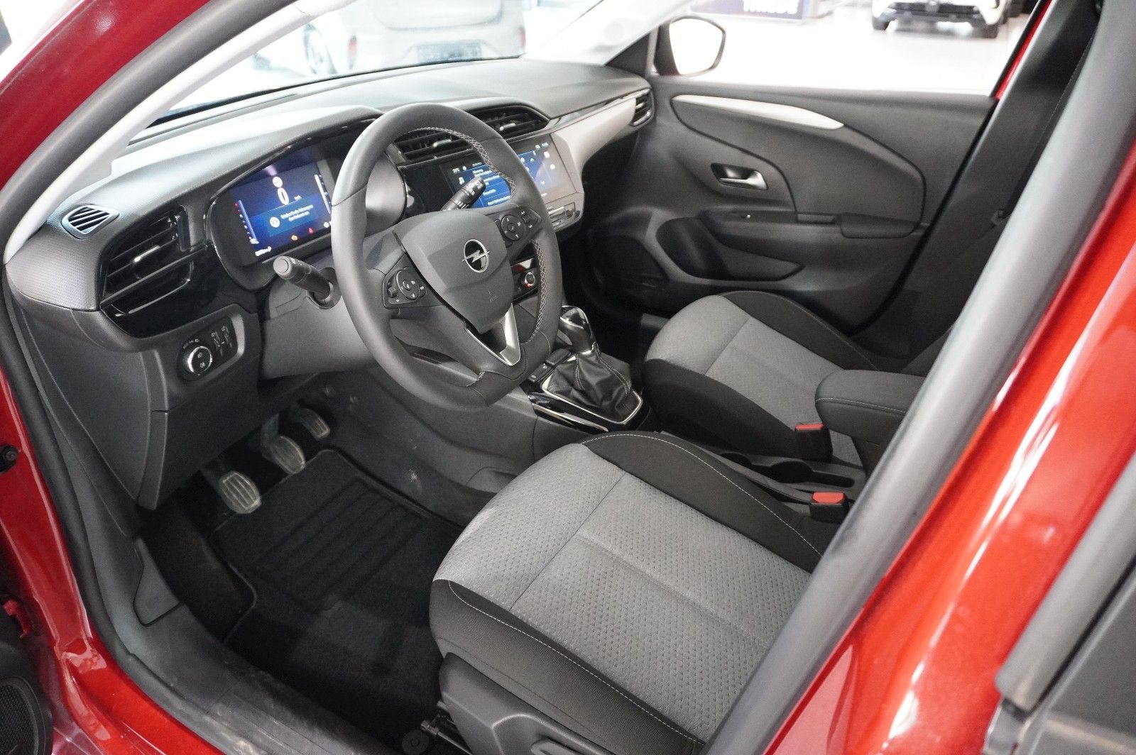 Fahrzeugabbildung Opel Corsa F 1.2 FACELIFT NAVI/LED/KAMERA/VIRTU./DAB+